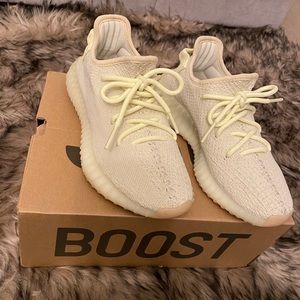*SOLD* Yeezy Boost V2 “Butter” size 4